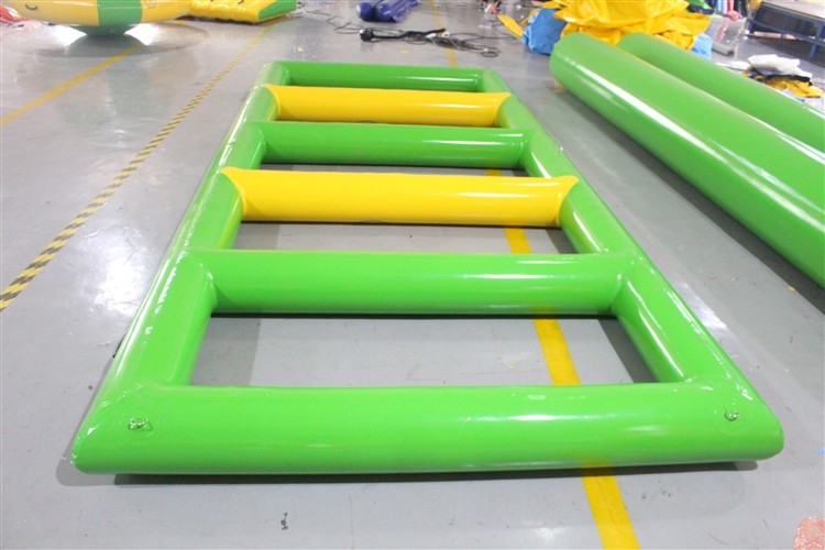 Factory Giant Colorful Floating Inflatable Water Park With Climbing Wall And Slides