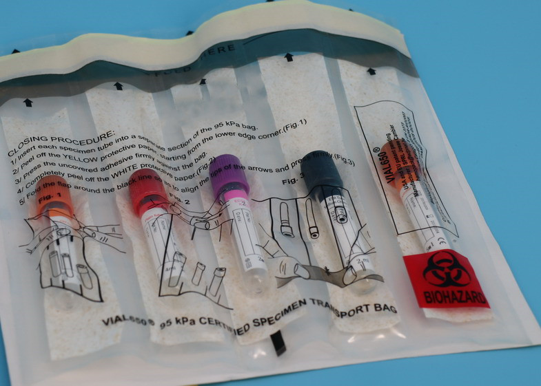 Disposable 95kPa Specimen Transport Bag , 95 kPa Pressure Bags Self Adhesive Seal Type