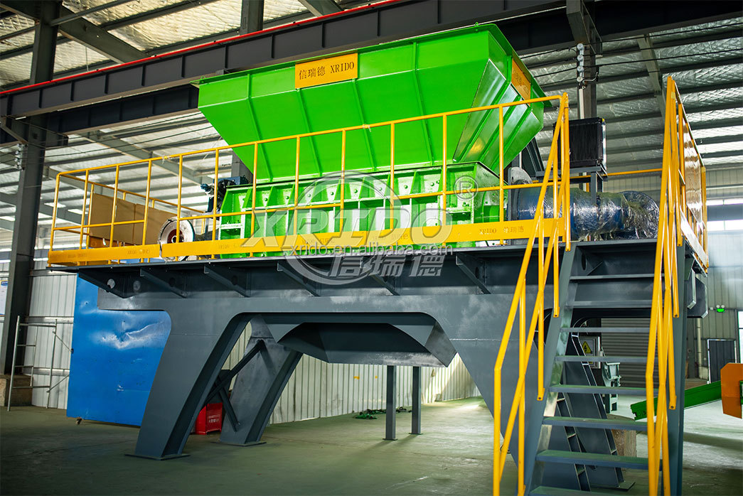 CE ISO Glass Shredding Machine Plastic Crushing Machine Pet Bottle Crusher