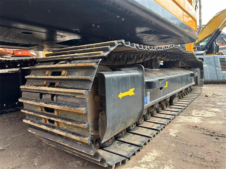 1.05m3 Bucket Capacity Original Korea Hyundai Used Crawler Excavator R220-9S in Shanghai