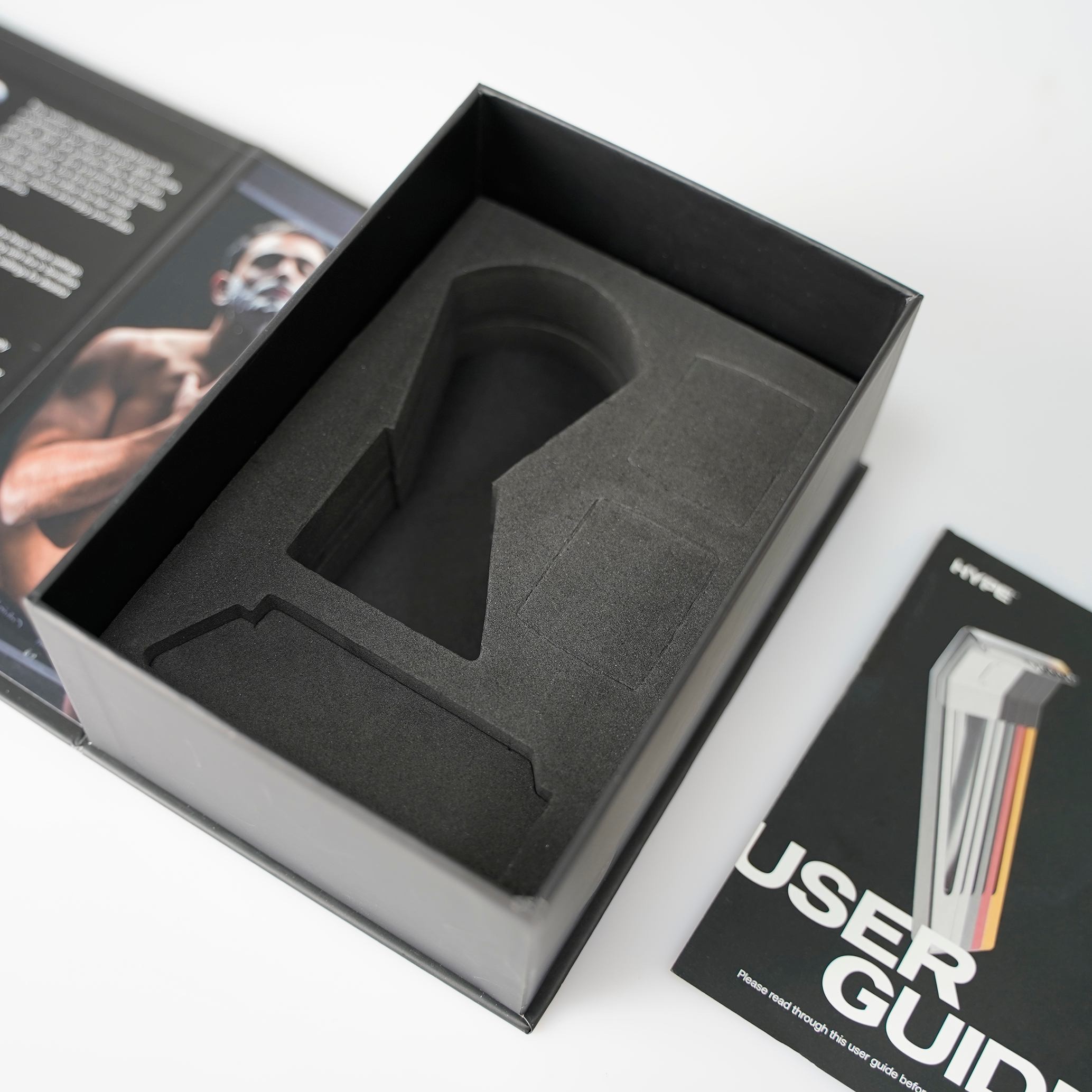 Custom Magnetic Gift Box Matt Lamination Spot UV Paper Boxes With Eva Insert For Mug Razor Packing