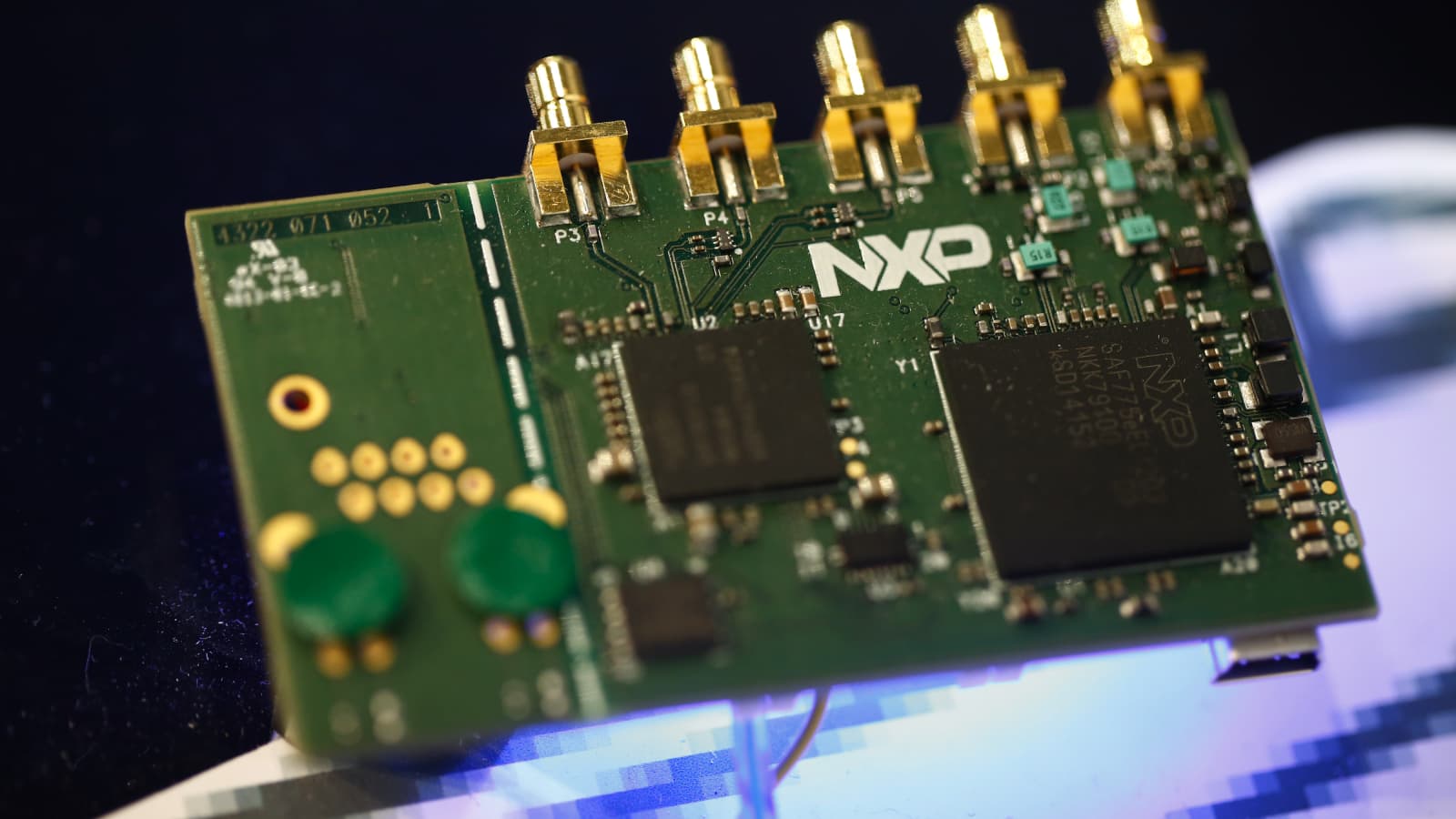 N-X-P LPC1225FBD64 Integrated Circuit IC Electronic Components Transistor
