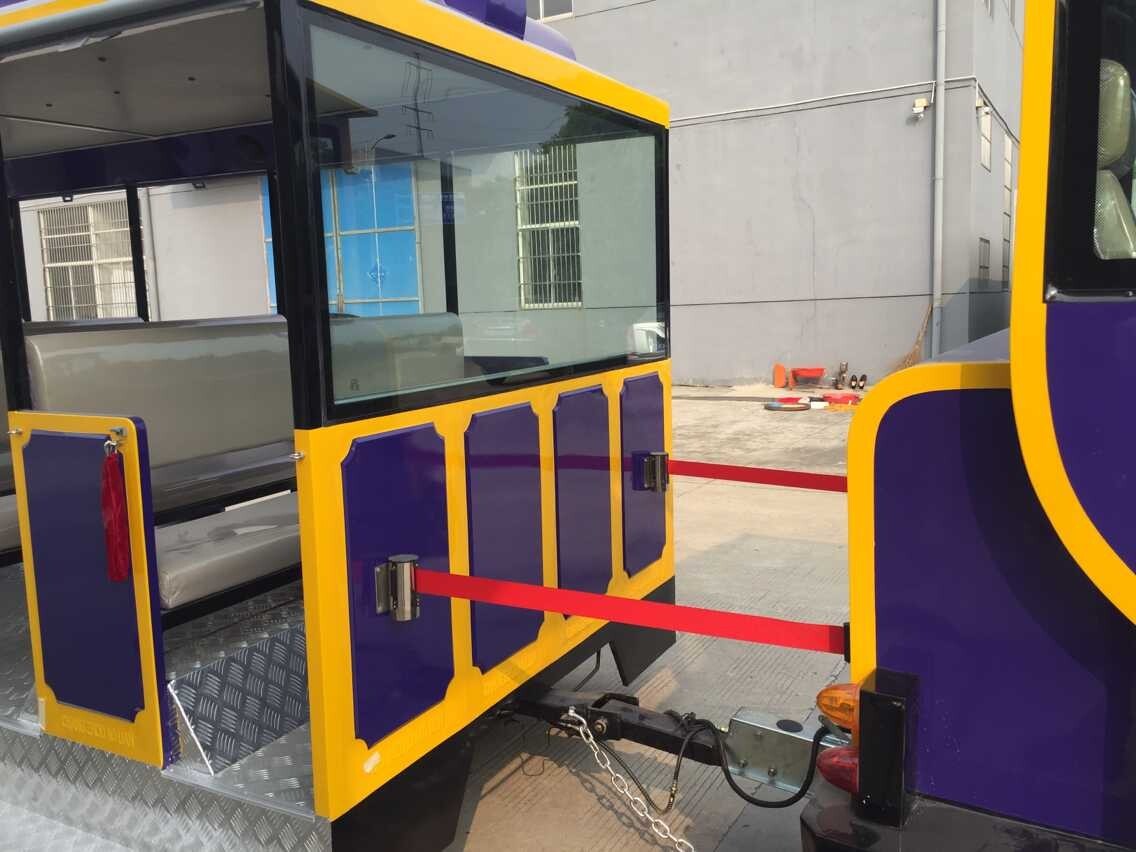 Classic Design 42 Passengers Electric Mall Train With Colorful Body Appearance