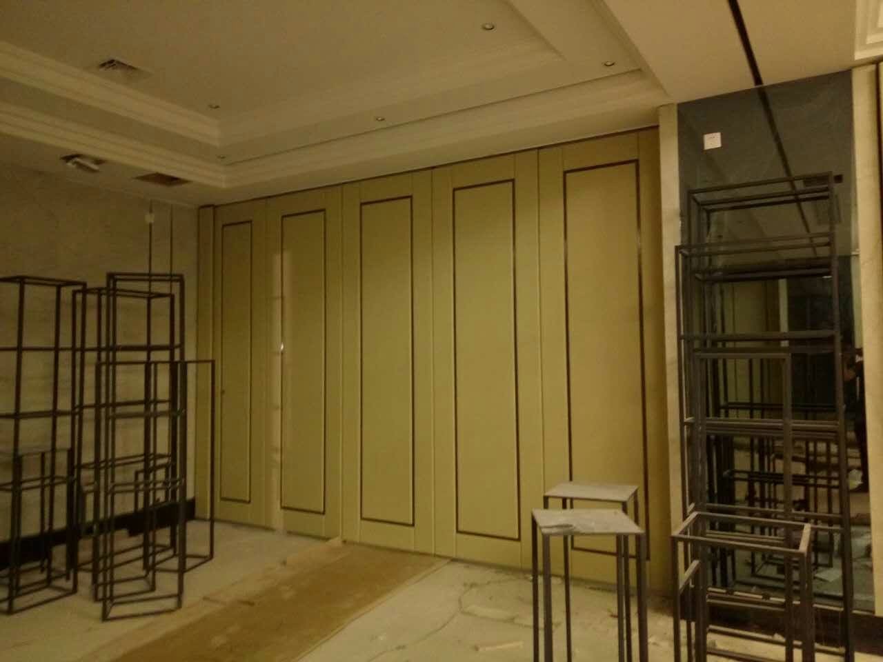 Exterior Aluminium Sliding Folding Doors Partition Room Dividers For Balcony
