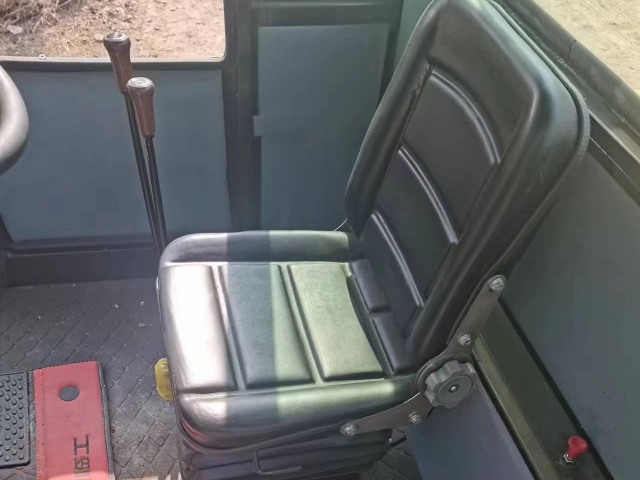 SDLG L933 Loader Cab
