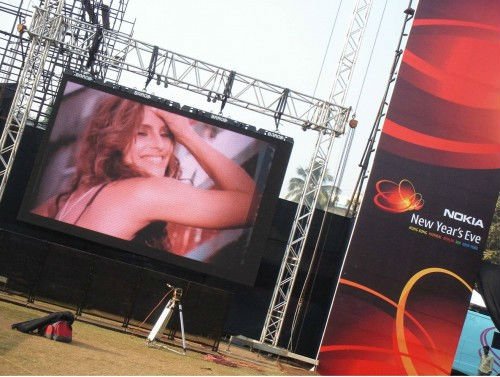 2015 Hot Sale Vivid Image Fullcolor Outdoor LED Commercial Display Videos