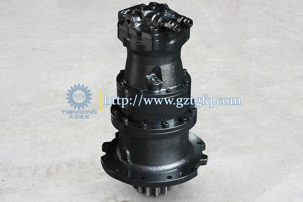 M2X146 Excavator Swing Device Swing Motor Assy For Hitachi EX200-5