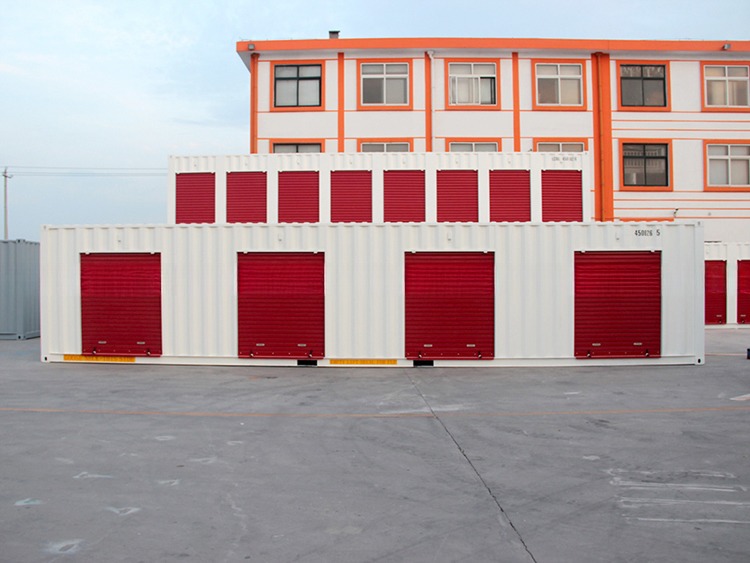 40ft Dry CSC Certified Container with Roller Shutter Doors and Internal Dimensions of 12.032 x 2.352 x 2.695 m