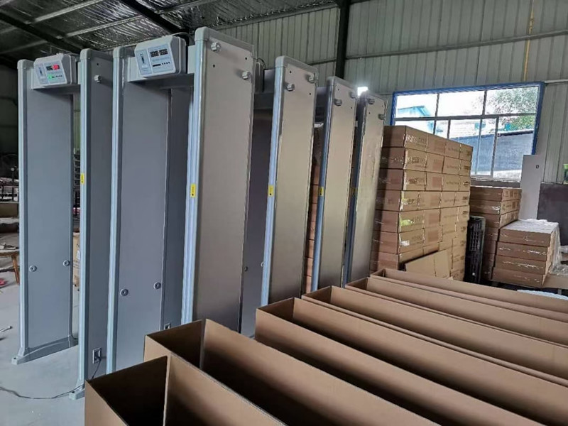 Industrial SD 600F Full Body Metal Detectors Multi 8 18 24 zones