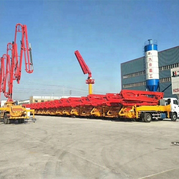 Heavy Duty Concrete Pump Truck With 52m / 56m Boom Isuzu CYH51Y