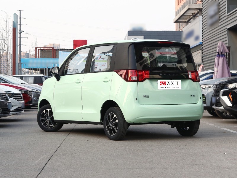 100km/H Volkswagen Electric Car Optional Color Ternary Lithium Battery