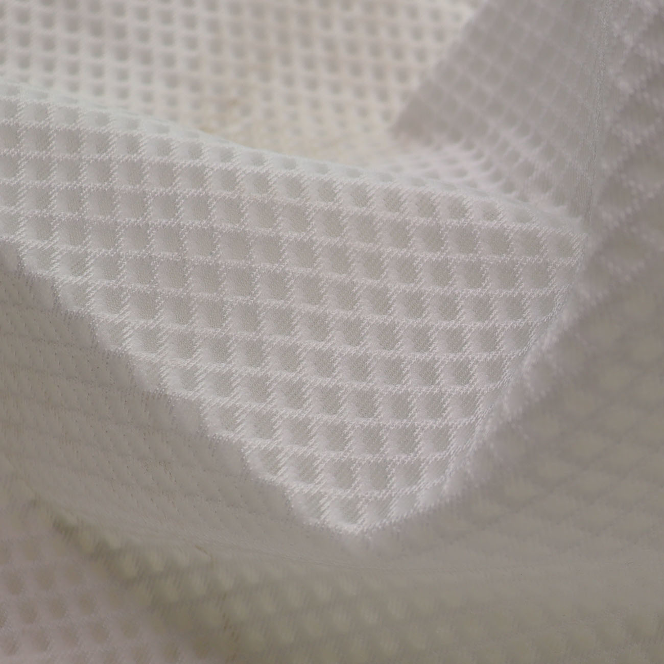Airmesh 100% Polyester Breathable Mesh Material 3D Air Mesh Fabric Highly Flexible