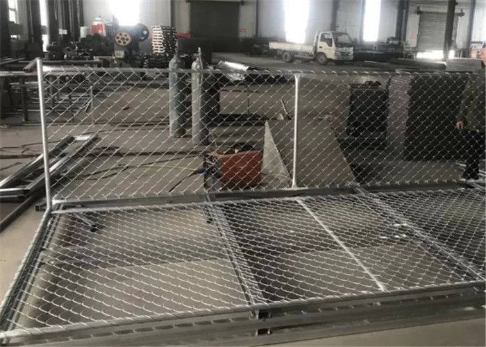 Durable Chain Link Mesh Fence Gate For Animal Deer Ranch Enclosure