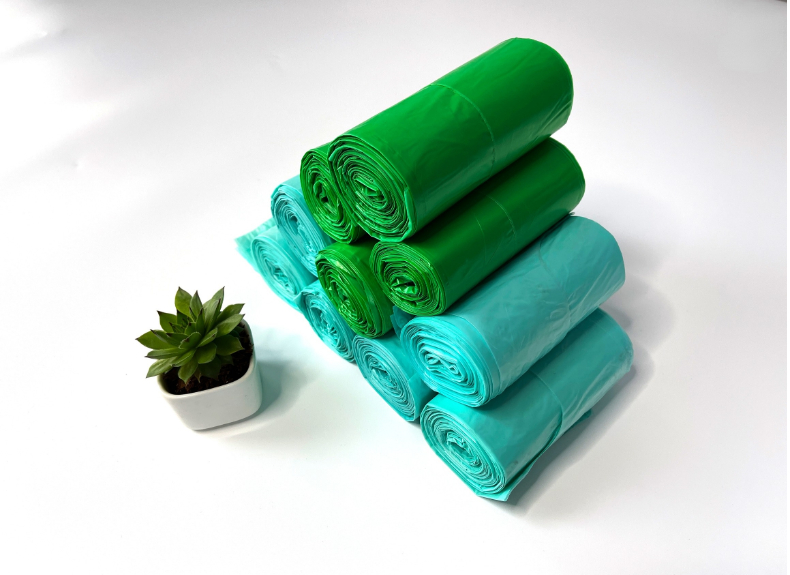 Recycled Materials PE Plastic Star Seal Trash Bags On Roll For Eco Friendly Living