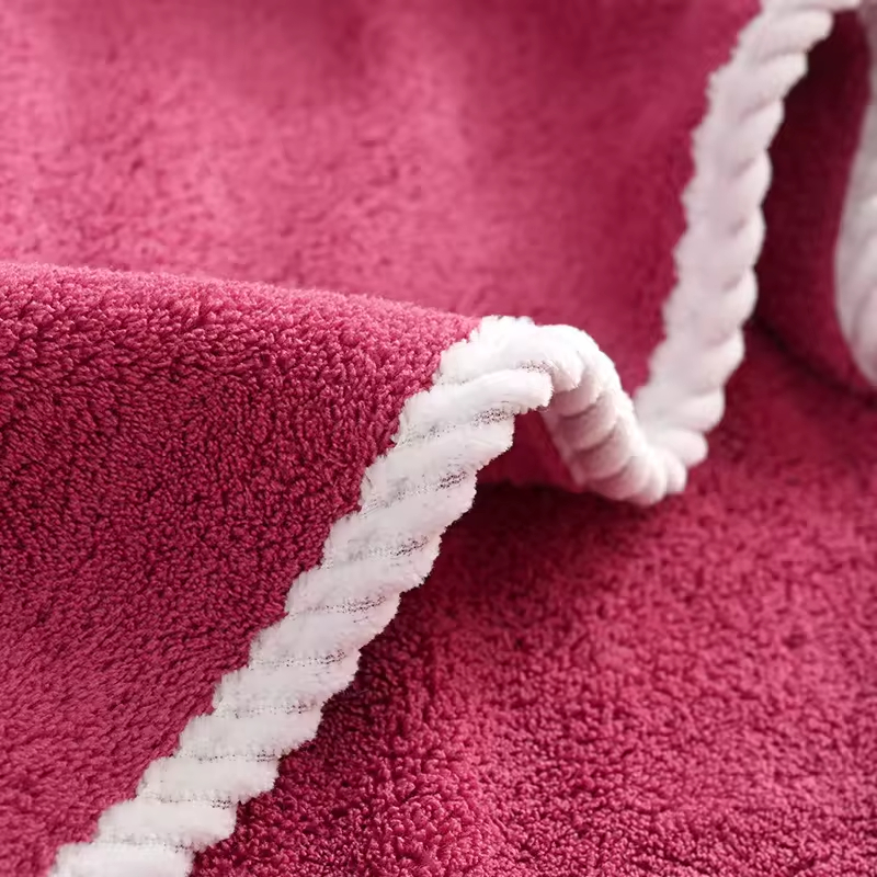 3D Strawberry Bear Towel Bath Towel Coral Fleece Soft Absorbent Children's Bath Towel