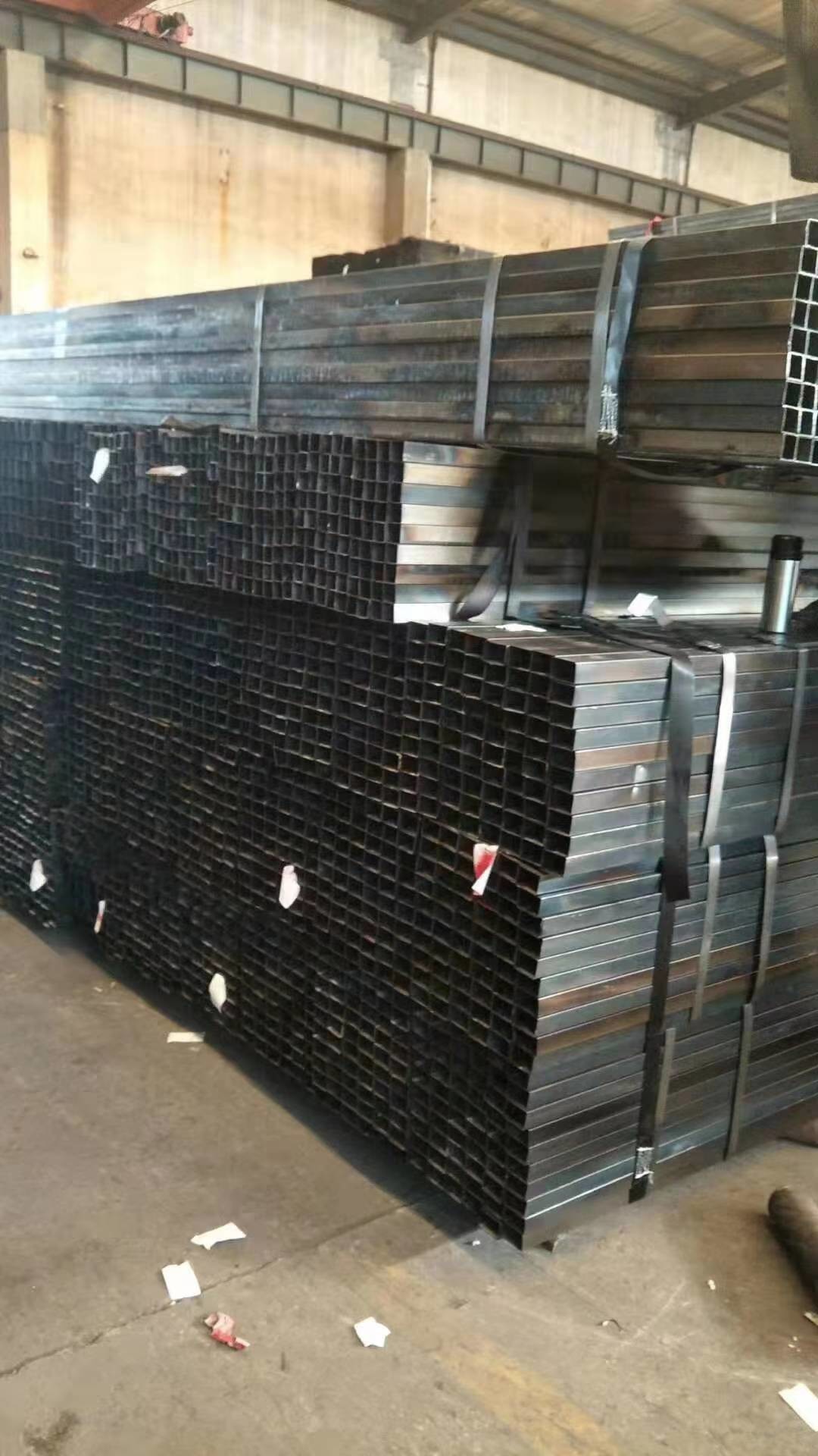 Rectangular Hot Rolled Steel Pipe Anti Rust Painting Carbon Hollow Sections