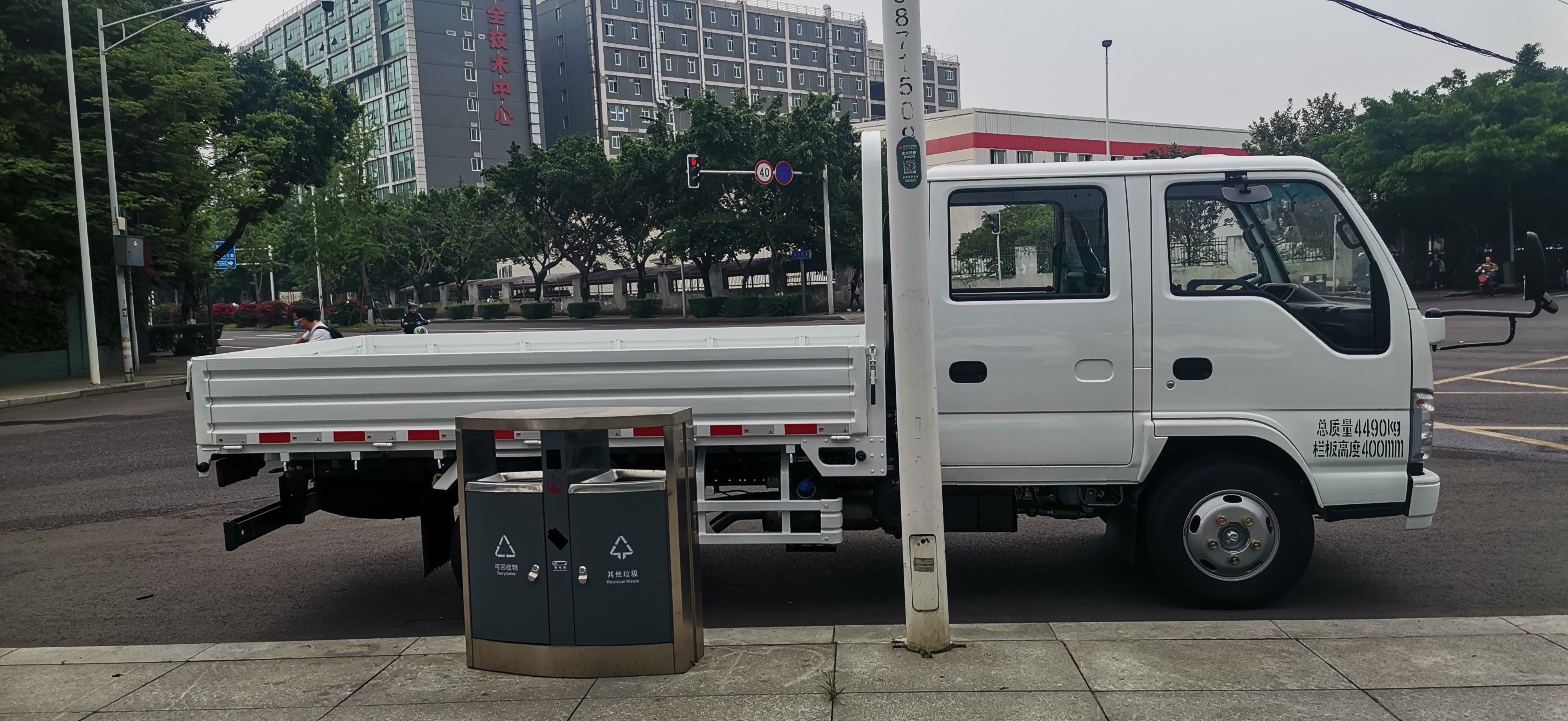 Isuzu double-row 5-seater cargo truck 2WD rear drive 4×2 diesel manual transmission