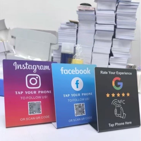 13.56MHz Frequency Custom Printed 10cm Round NFC Business Card Waterproof Google Review Sticker NFC Menu Plate with QR Code