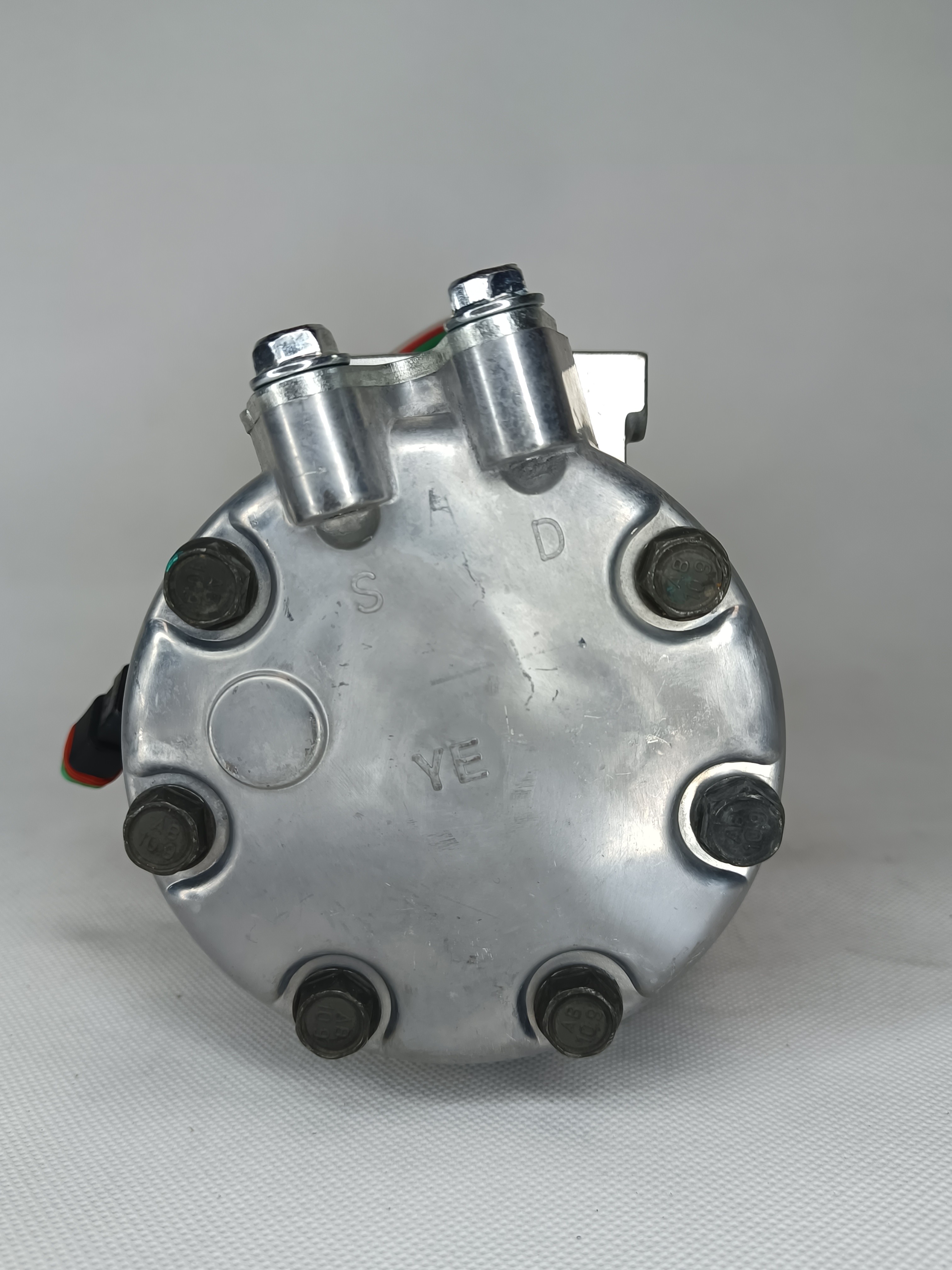 10PK Grooves Truck Air Conditioning Compressor 24V/12V For Scania