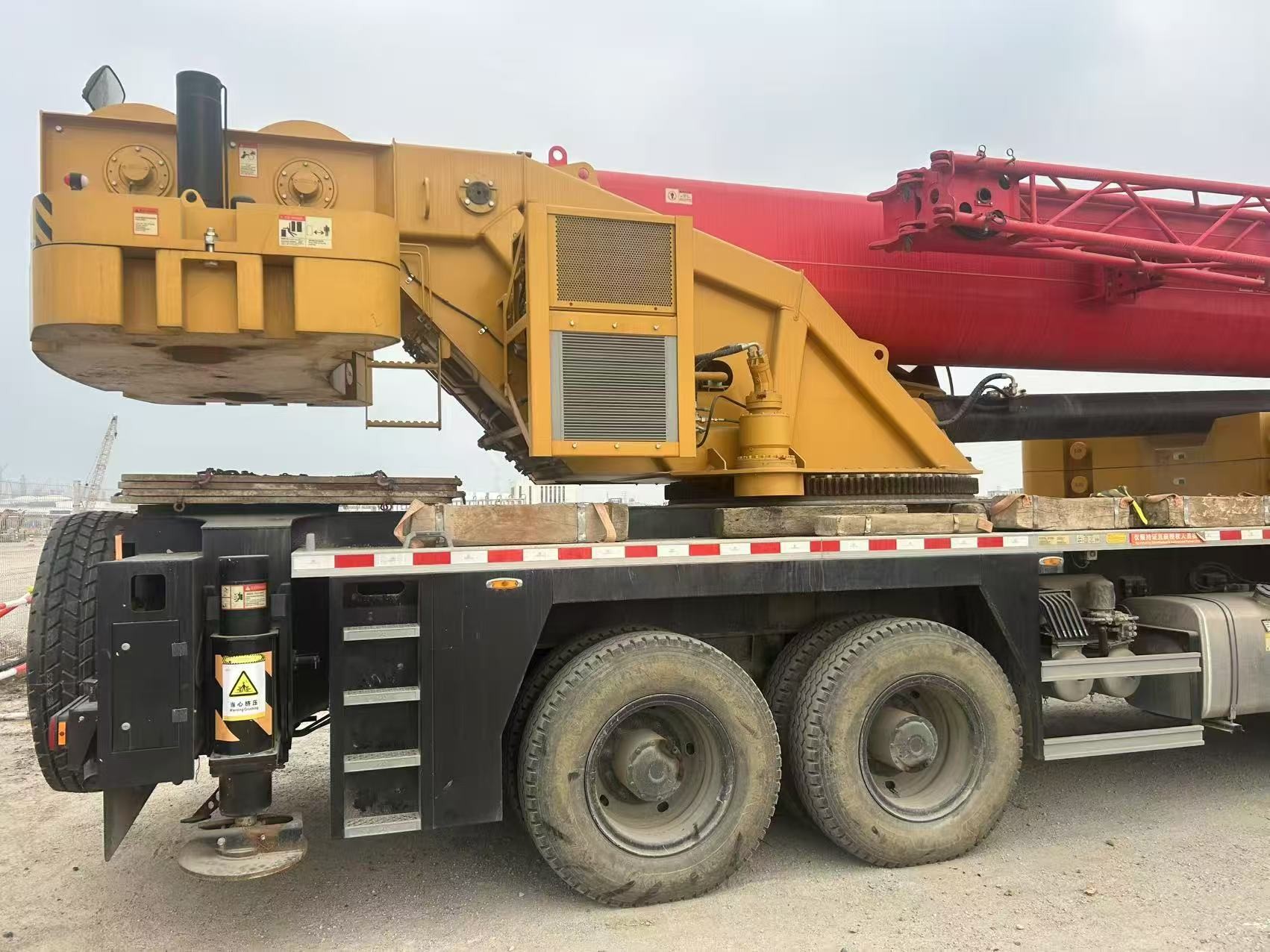 2022 year Sany 80t STC800E5 with 50m main boom, 25t counter weight.