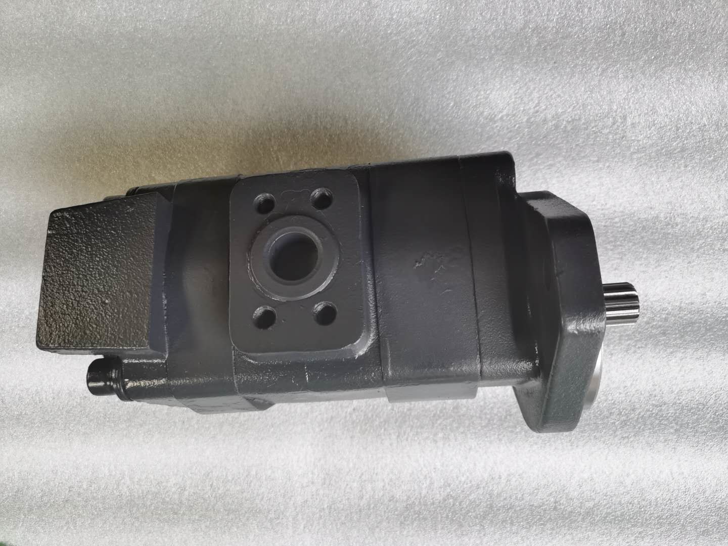 2M1436 High quality hydraulic pump/Gear pump balck colour for WHEEL LOADER/CRANES/FOXLITS/EXCAVATORS