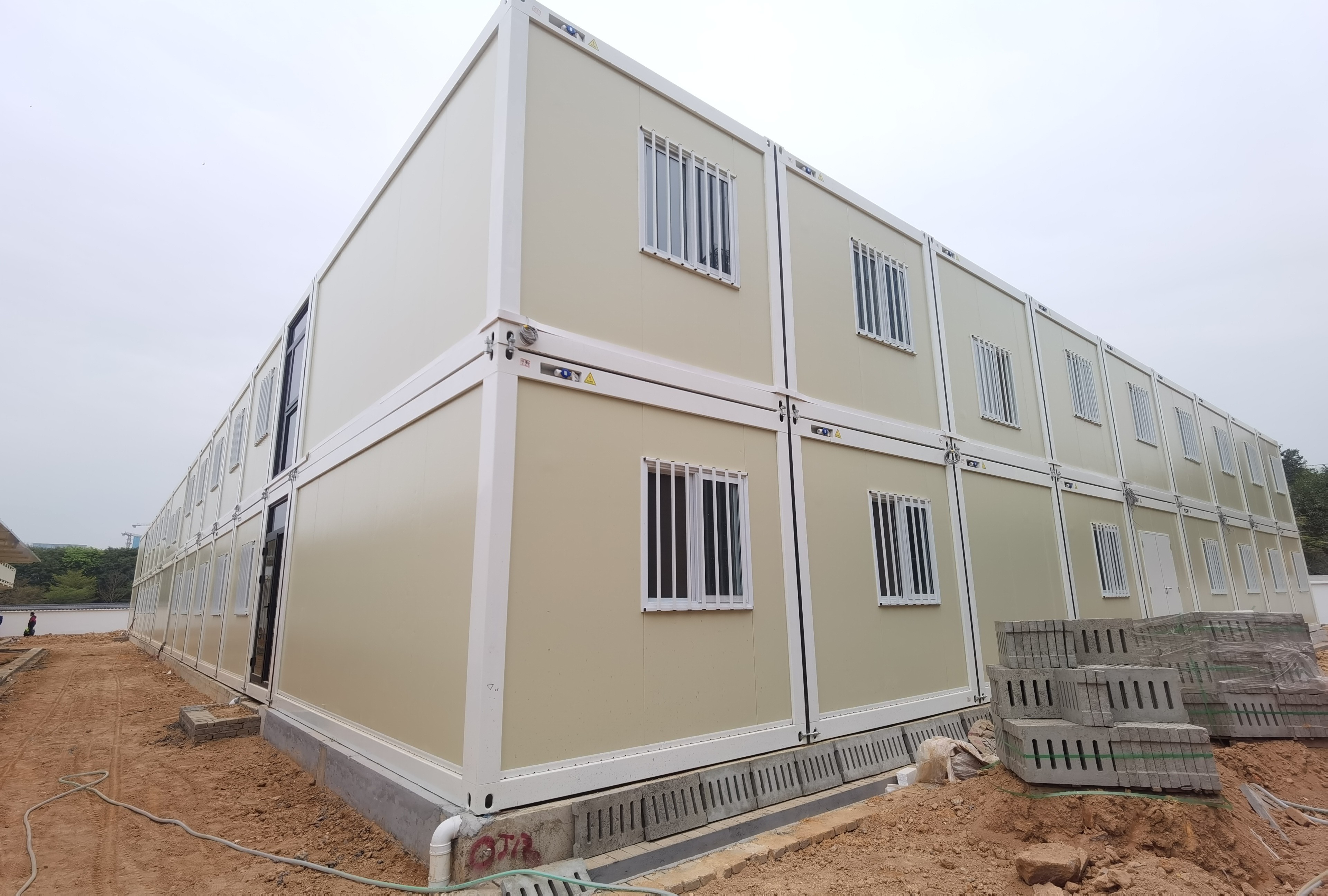 Shipping Prefabricated Container House 20ft Detachable Prefab Eco Homes