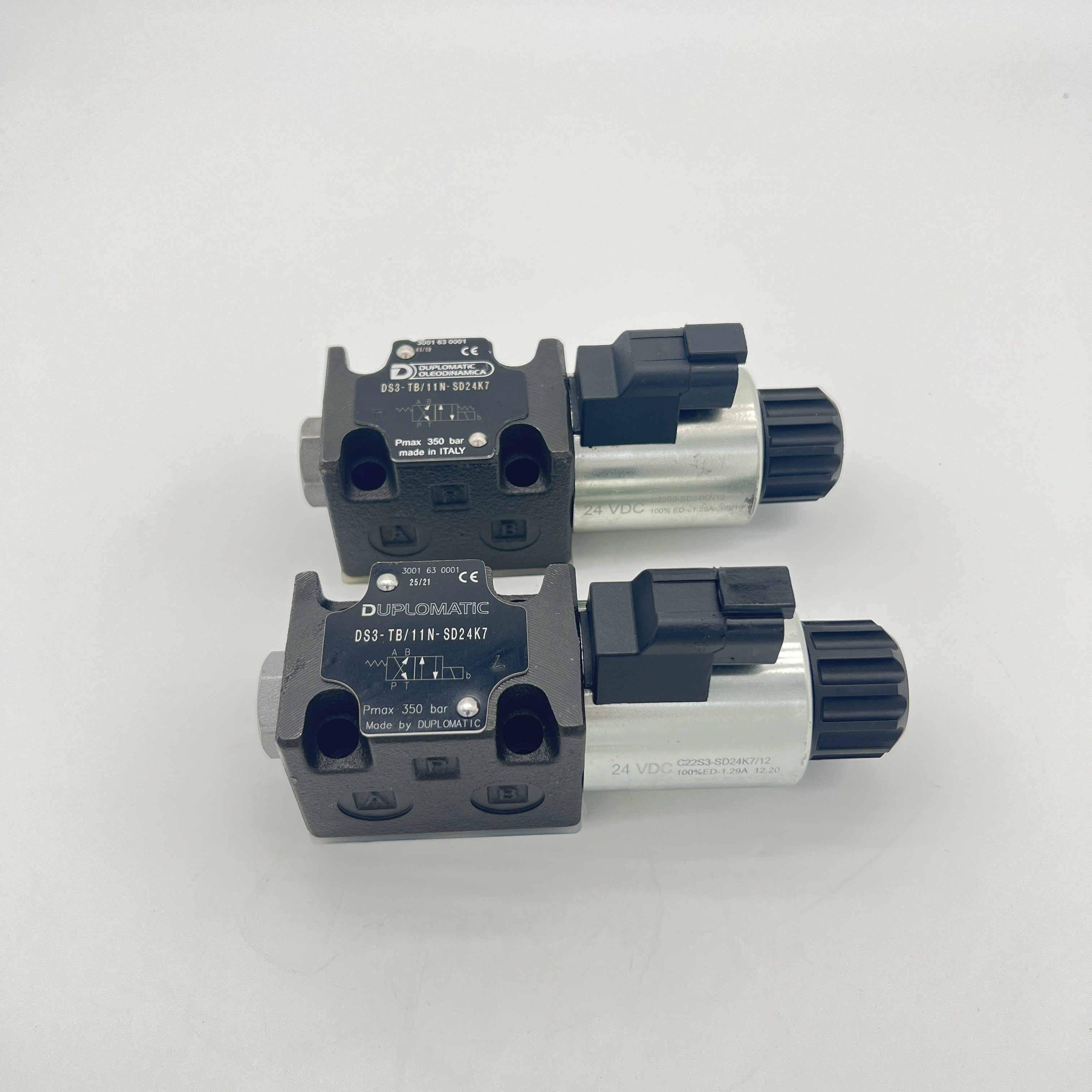 Sany Zoomlion Concrete Pump Truck Parts Duplomatic Solenoid Valve DS3-TB-11N-D24K7