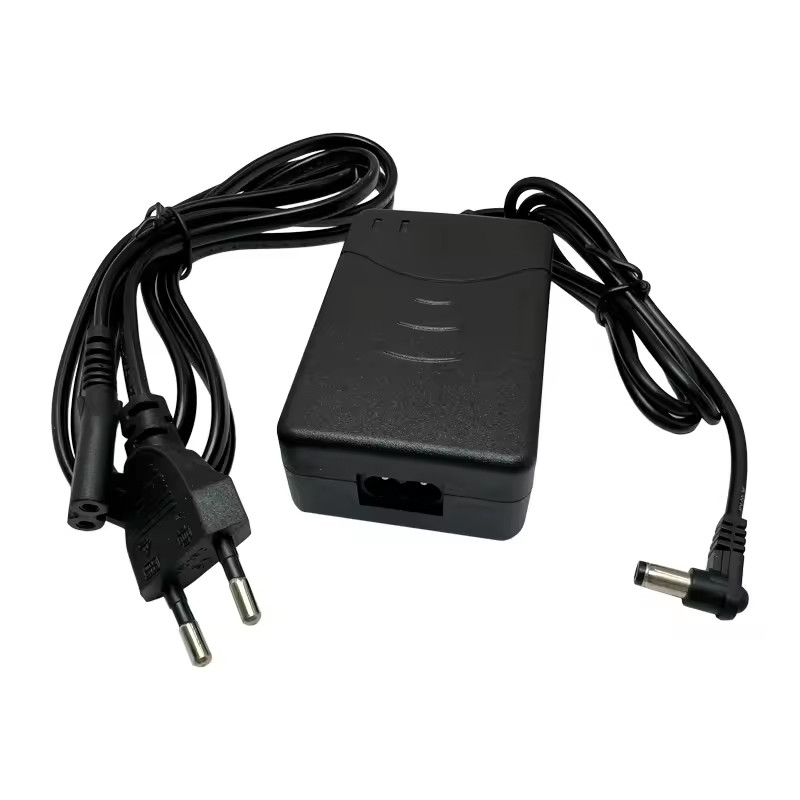 Brand New SOUTH NC-20A Charger FOR NB-20A NB-25 NB-25C NB-28 NB-30B NB-35 High Quality South Total Station Battery Charger