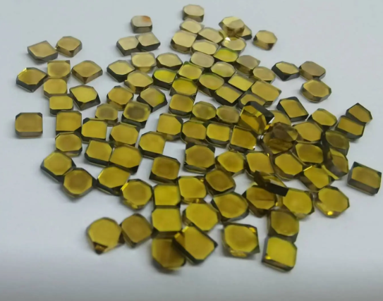 Yellow HPHT MCD Synthetic Diamond round and Square Grits Industrial Abrasives for Cutting Tools 0