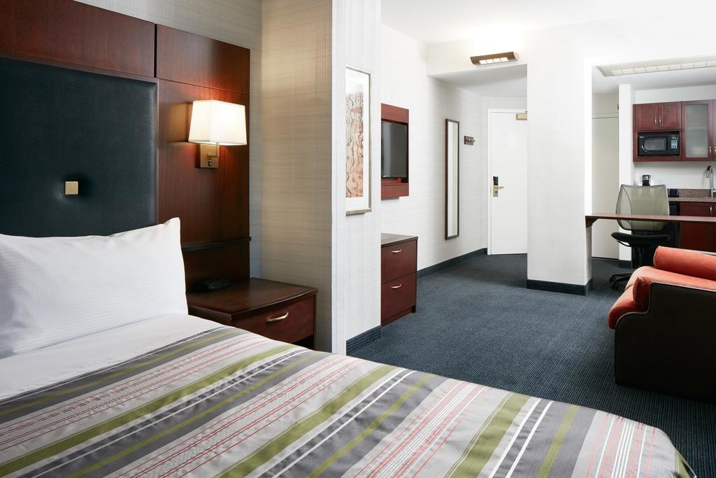 Hotel Bedroom Furniture Mahogany wood headboard Bed and Fixed Millwork TV Wall Panel with Reading desk
