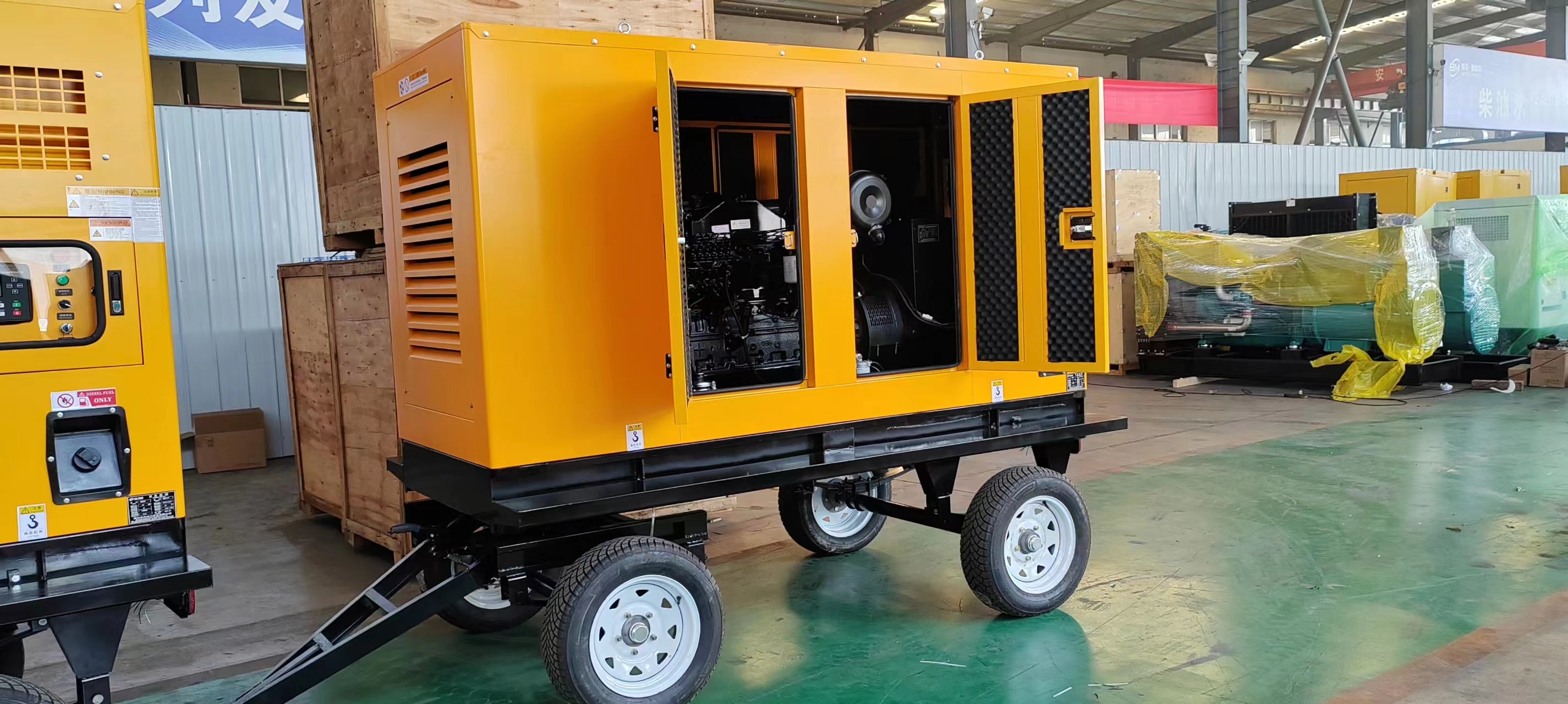 1500RPM Dongfeng Kangmingsi 100KVA Mobile Silent Generator Set with Marathon Alternator