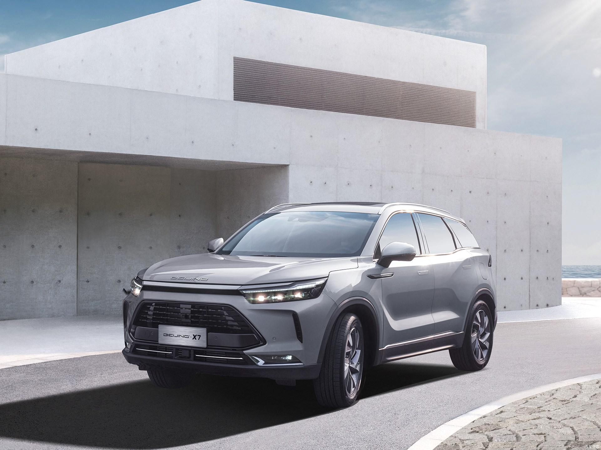 Non-integrated Body X7 Phev LED Electric Light R19 SUV 138 with 5 Seats Lhd Baic Beijing Leather Automatic Gas/Petrol Car
