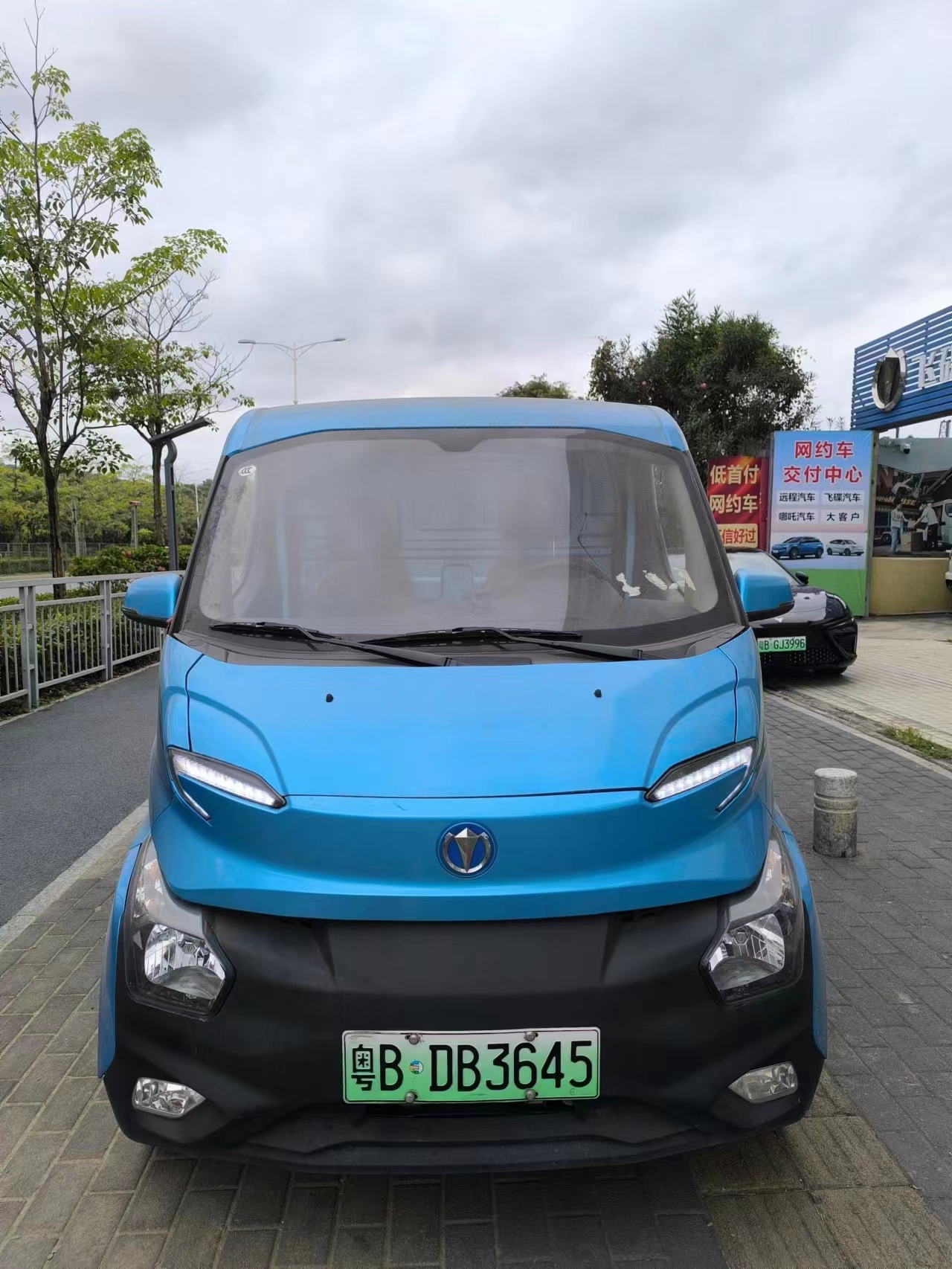 ABS and Electric Parking Brake Used Cars from 2022 Energy Vans with Low Mileage
