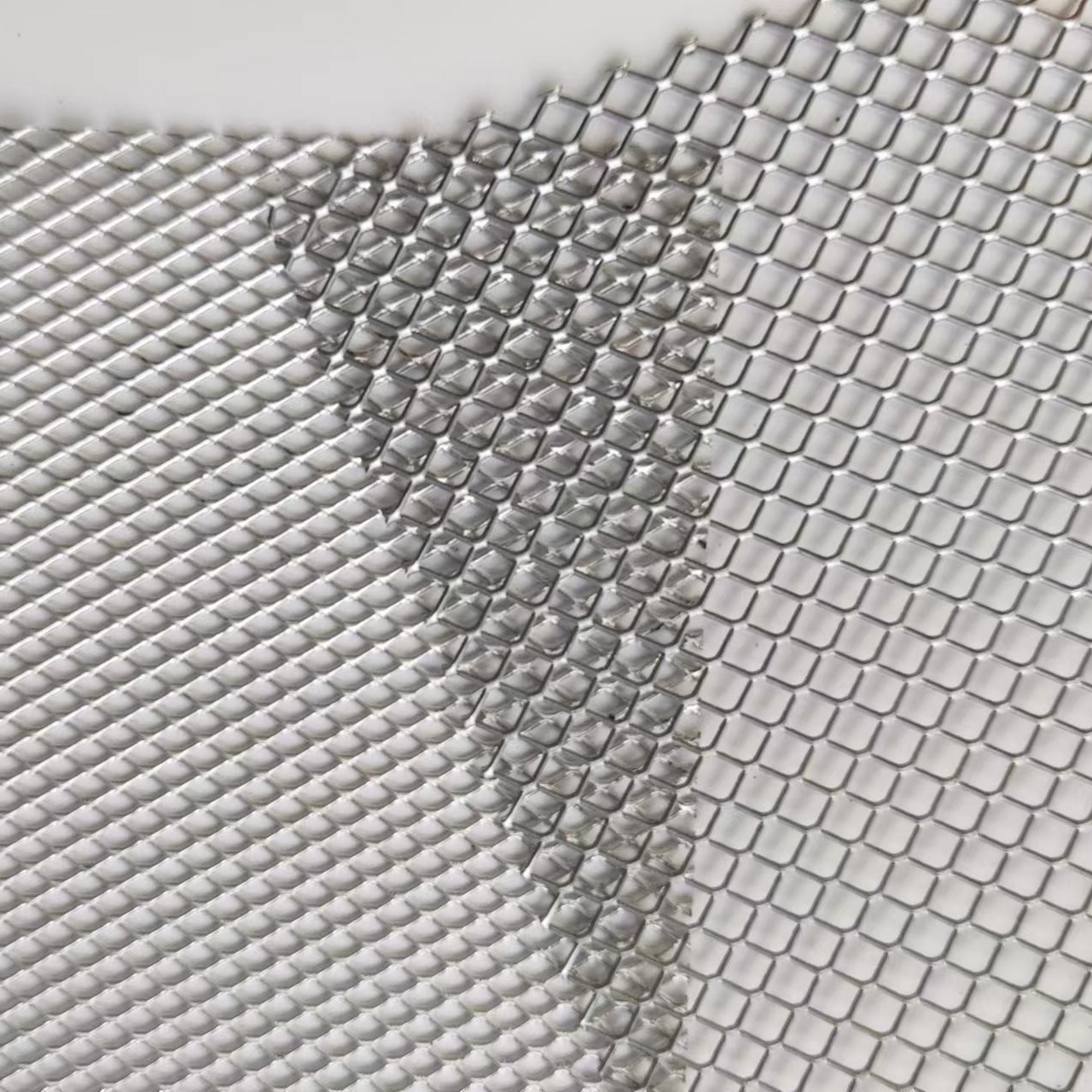High Security 2mm Metal Sheet Mesh Aluminium Small Hole Micro Rolls