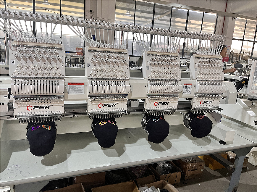 Three-in-one Function 1200 Rpm High Speed Computer Embroidery Machine 4 Head 15 Needles Industry