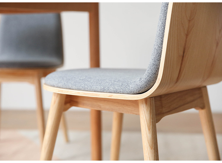 Pure Solid Wood Restaurant Dining Chair , Casual Modern Cafe Chair