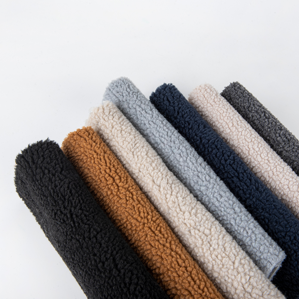 Anti Pill Design 300gsm 100% Polyester Sherpa Fleece Blanket Fabric for Jacket Lining