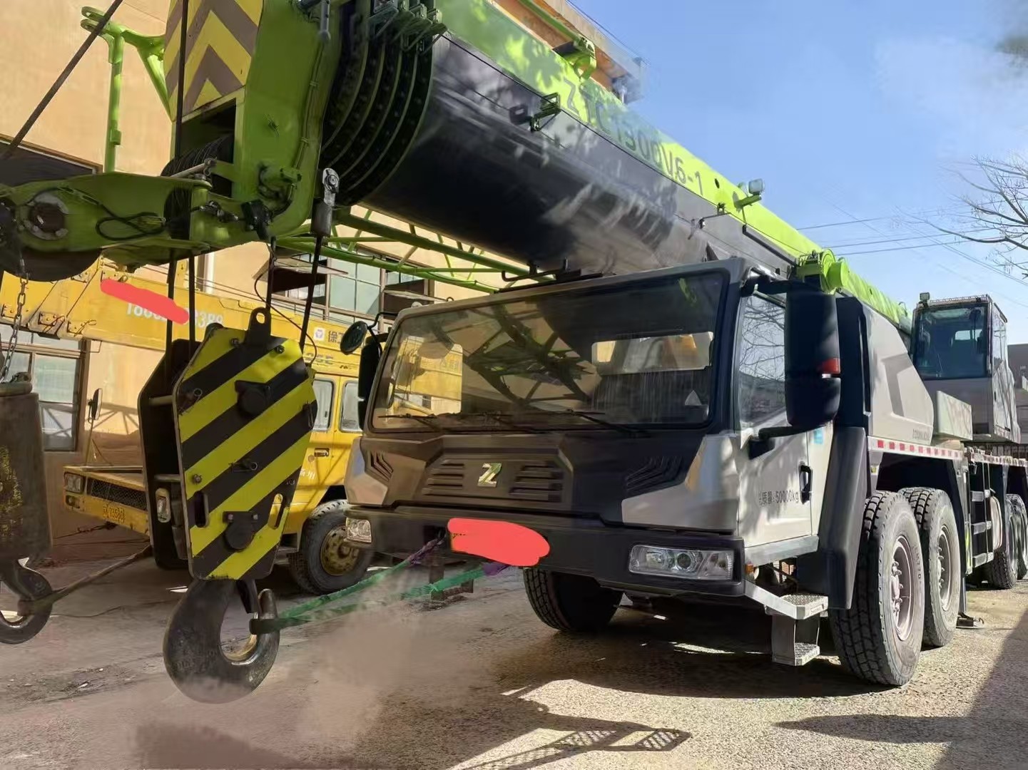 2023 Years Zoomlion Mobile Crane 100 Tons With Six-Arm Crane Jib For Heavy-Duty Construction Projects