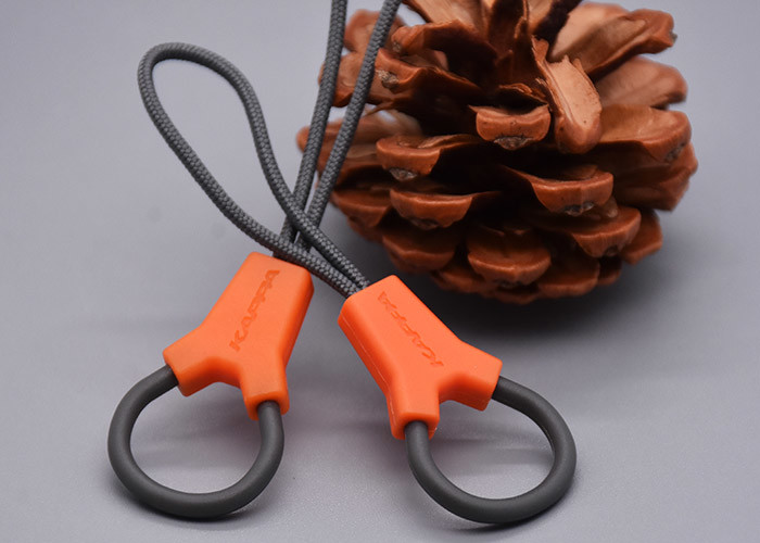 2 Colours Custom Logo Plastic Zipper Pull Polyester For Garments