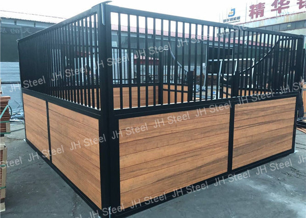 China Luxury Horse Equipment Stable Box Front Portable Panels Stall with bamboo wood