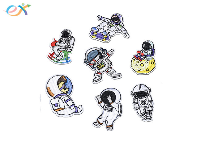Stock Wholesale Cute Badge Embroidered Logo Iron Embroidery Patches With Own Design