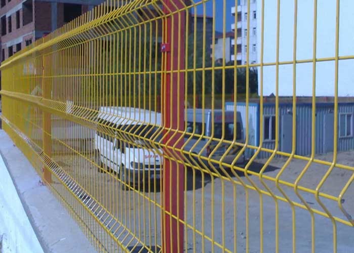 Round Post 4mm Dia 3d Curved Fence Pvc Coated