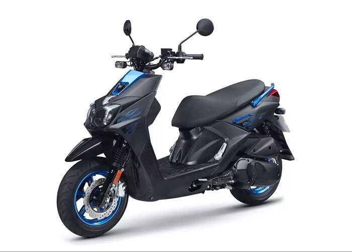 Mini Gas Motor Scooter , 50cc 125cc Moped Plastic Body Material CDI Lgnition System