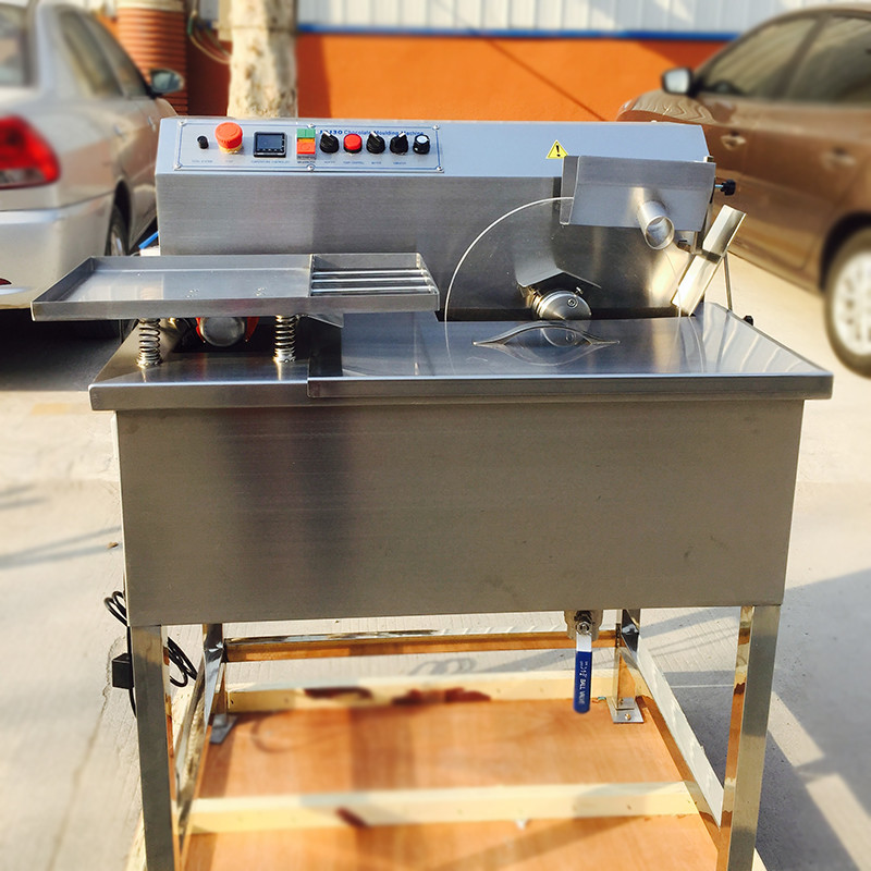 Small Tabletop Chocolate Melting Machine 8kg 15kg For Commercial Home Use