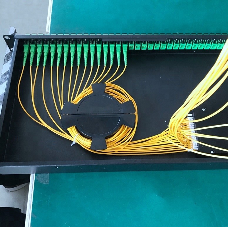 Aluminum 19 Inch Rack Mounted Type 1x32 PLC Splitter
