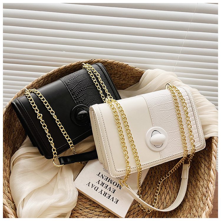 0.65kg Lightweight PU Polyester Mano Chain Bags Designer Purses for Fashionable Look