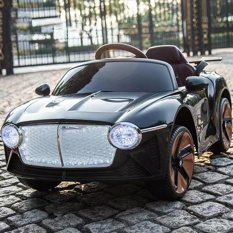 Newest 12V4.5A Battery Operated 4-Wheel Ride On Electric Car for Kids 2023 Children Toys