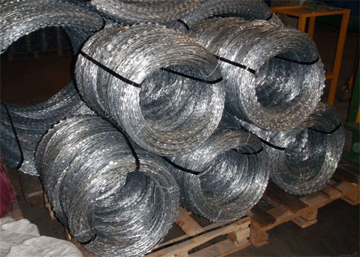 Fence Razor Barbed Wire Fencing Barbs Coils Galvanized Sharp Barb Security Wire