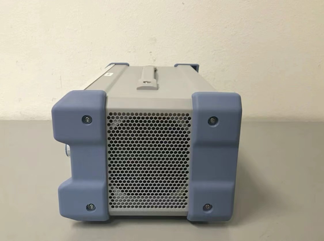 Rohde and Schwarz FPL1007 Signal and Spectrum Analyzer 5 kHz to 7.5 GHz