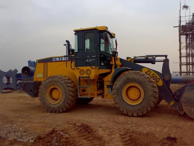 High Efficiency Compact Wheel Loader 3T , Dumping Height 2892mm